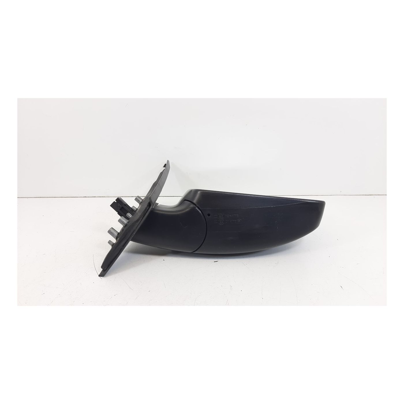 Espejo retrovisor exterior derecho regulable eléctricamente Espejo retrovisor exterior derecho regulable eléctricamente