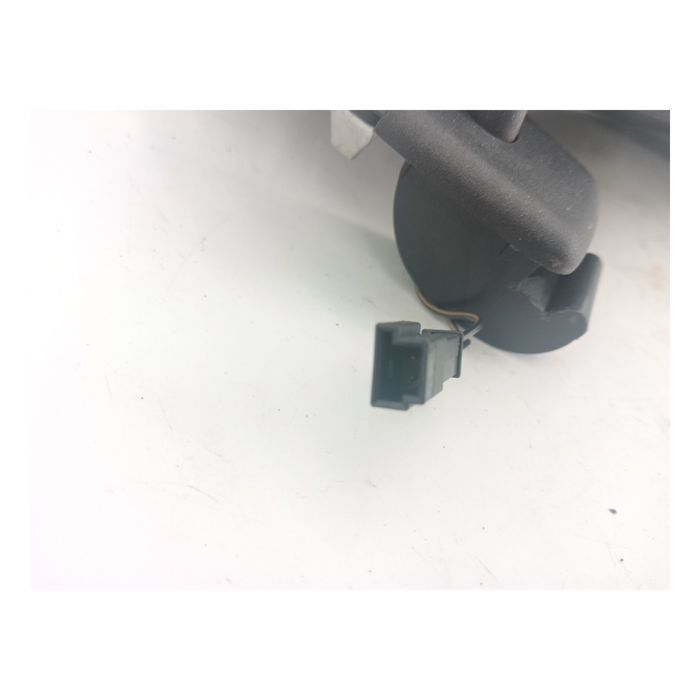 right windshield sun visor right windshield sun visor