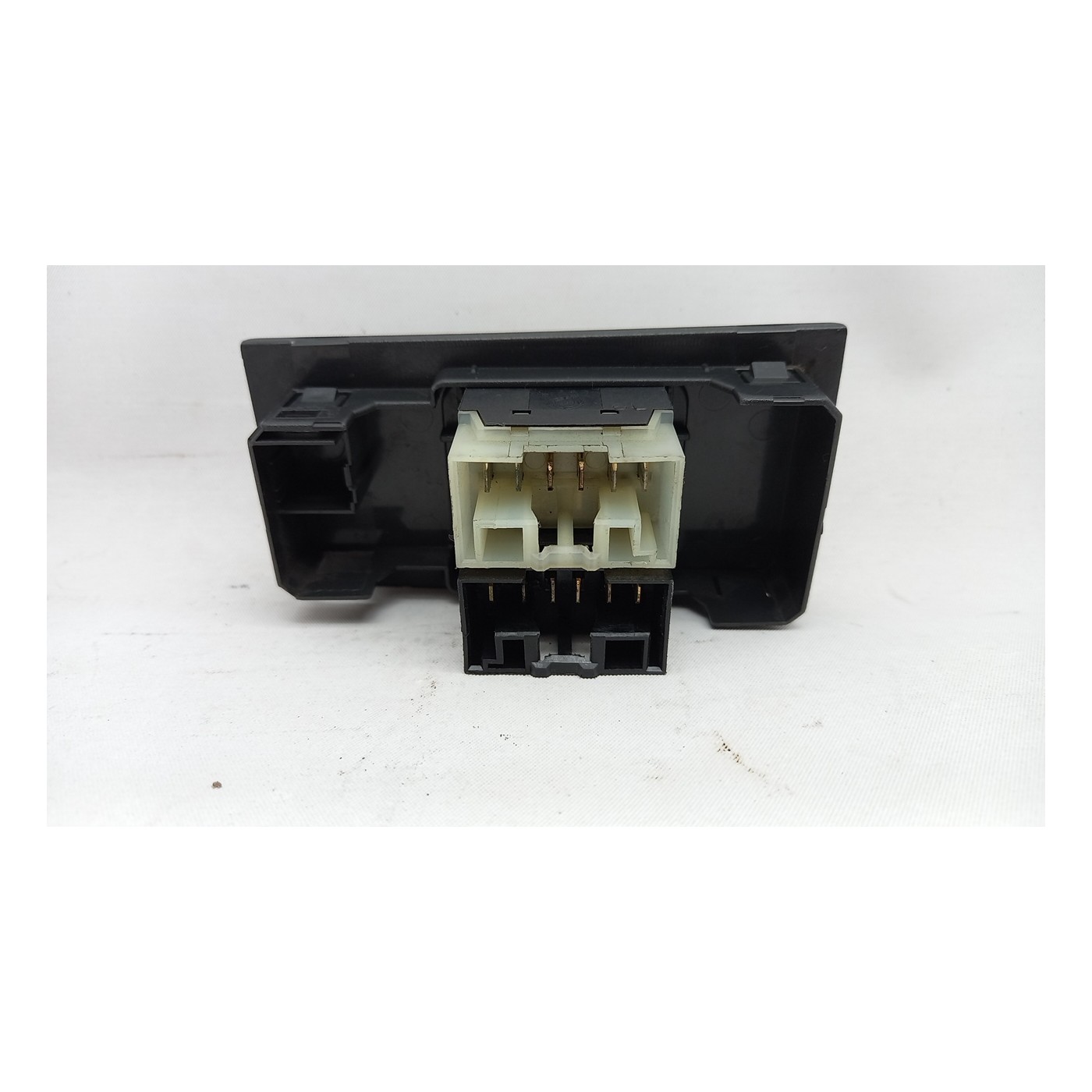 left window controls block left window controls block