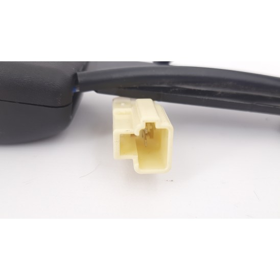 fixation de la ceinture avant gauche par OPEL Agila (h08) 1.2 16V MNV 5P/B/1242CC NBA602016040002 fixation de la ceinture avant gauche par OPEL Agila (h08) 1.2 16V MNV 5P/B/1242CC NBA602016040002
