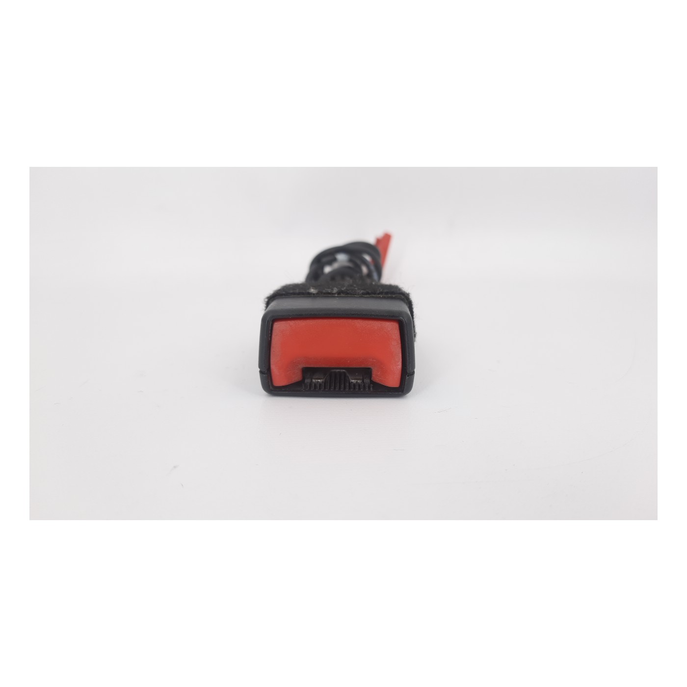 left front seat belt attachment left front seat belt attachment