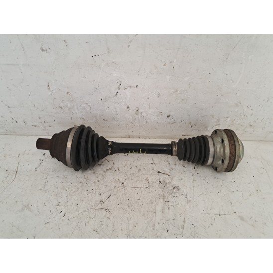 demi-arbre avant (compl.) gauche par VOLKSWAGEN Passat Cc (35) 2.0 TDI DPF BlueM. Tech Ber 4p/d/1968cc demi-arbre avant (compl.) gauche par VOLKSWAGEN Passat Cc (35) 2.0 TDI DPF BlueM. Tech Ber 4p/d/1968cc