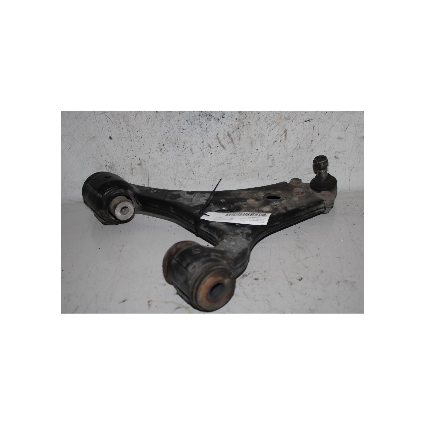 bras de suspension inférieur avant droit bras de suspension inférieur avant droit