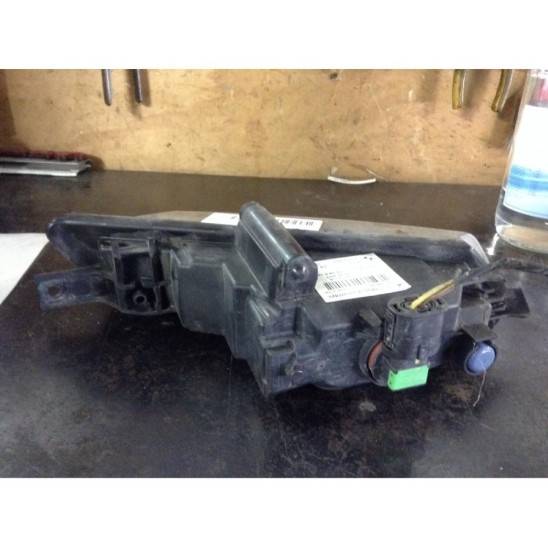 faro fendinebbia destro per BMW 1 (e87) 116 d 0305084002 faro fendinebbia destro per BMW 1 (e87) 116 d 0305084002