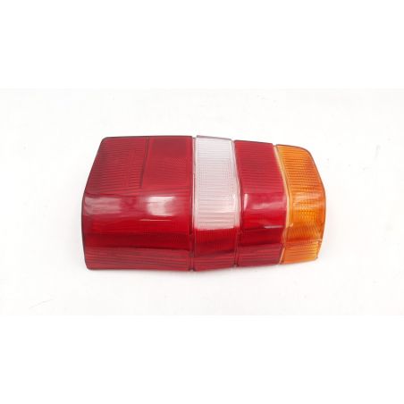 Feu arrière droit en plastique par FIAT Fiorino * NB3518000008003376999999DX Feu arrière droit en plastique par FIAT Fiorino * NB3518000008003376999999DX