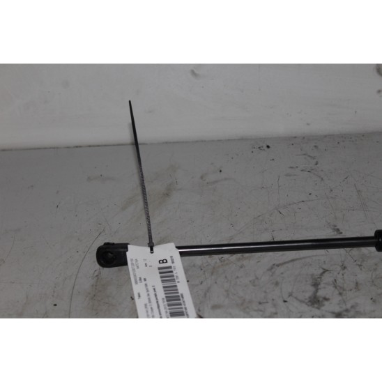 ammortizzatore portellone destro per MINI Mini (r56) 1.6 16V TD (82kw) Ber. 3p/d/1598cc ammortizzatore portellone destro per MINI Mini (r56) 1.6 16V TD (82kw) Ber. 3p/d/1598cc