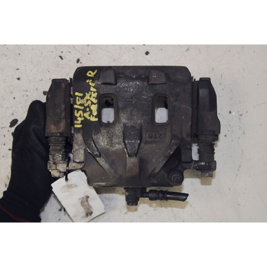 étrier de frein avant gauche par SUBARU Forester (sj) 2.0 TD (108kw) 4WD SUV 5p/d/1998cc 2YM étrier de frein avant gauche par SUBARU Forester (sj) 2.0 TD (108kw) 4WD SUV 5p/d/1998cc 2YM