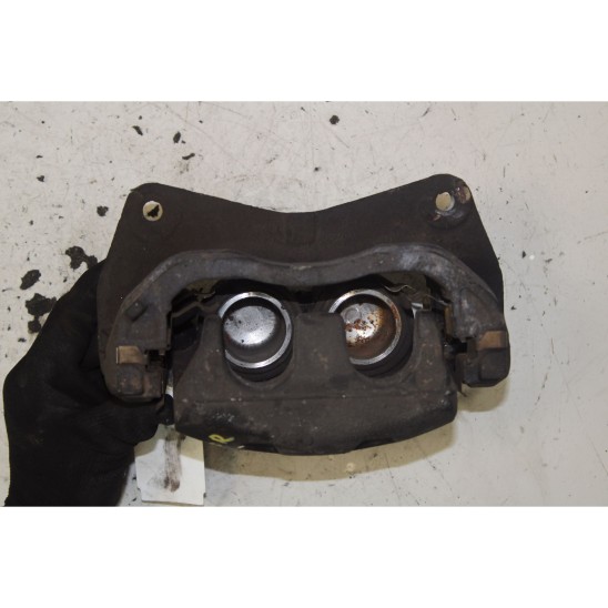 étrier de frein avant gauche par SUBARU Forester (sj) 2.0 TD (108kw) 4WD SUV 5p/d/1998cc 2YM étrier de frein avant gauche par SUBARU Forester (sj) 2.0 TD (108kw) 4WD SUV 5p/d/1998cc 2YM
