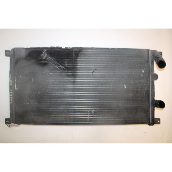 radiatore per RENAULT Master Ii Caja/chasis (ed/hd/ud) 2.5 DCI Com.4p/d/2463cc. 21400-00QAM ,2140000QAM ,7701057120 ,7711135811,4415066 ,4415068,93179729 ,93179741