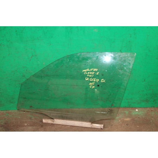 verre avant gauche par MERCEDES Classe E (w210) 2.2 (220) CDI S.W. 5p/d/2151cc. verre avant gauche par MERCEDES Classe E (w210) 2.2 (220) CDI S.W. 5p/d/2151cc.