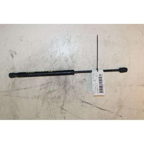ammortizzatore cofano per LAND ROVER Discovery Iii (l319) 2.7 V6 TD (140kw) 4WD SUV 5p/d/2720cc ammortizzatore cofano per LAND ROVER Discovery Iii (l319) 2.7 V6 TD (140kw) 4WD SUV 5p/d/2720cc