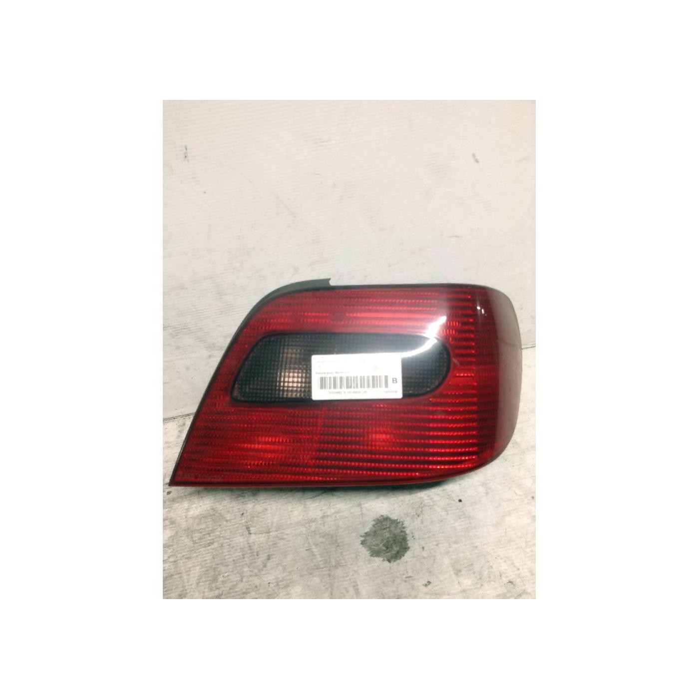 right rear headlight right rear headlight