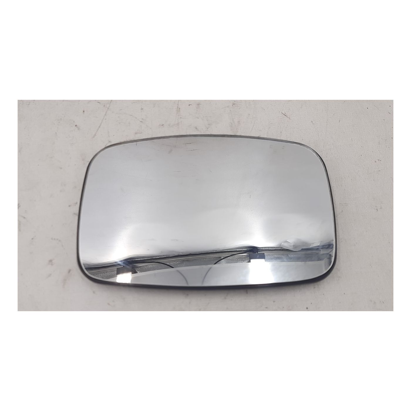 Espejo retrovisor exterior con ajuste a la derecha Espejo retrovisor exterior con ajuste a la derecha