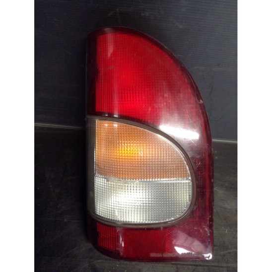 faro posteriore sinistro per HYUNDAI H100 Autobús (p) 2.5 D. Furgonato (Trasporto Cose) d/2500cc faro posteriore sinistro per HYUNDAI H100 Autobús (p) 2.5 D. Furgonato (Trasporto Cose) d/2500cc