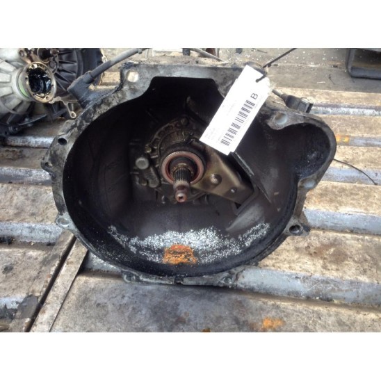 changer par HYUNDAI H-1 Furgón (a1) 2.5 TD Furgonato d/2476cc. (Trasporto cose) changer par HYUNDAI H-1 Furgón (a1) 2.5 TD Furgonato d/2476cc. (Trasporto cose)