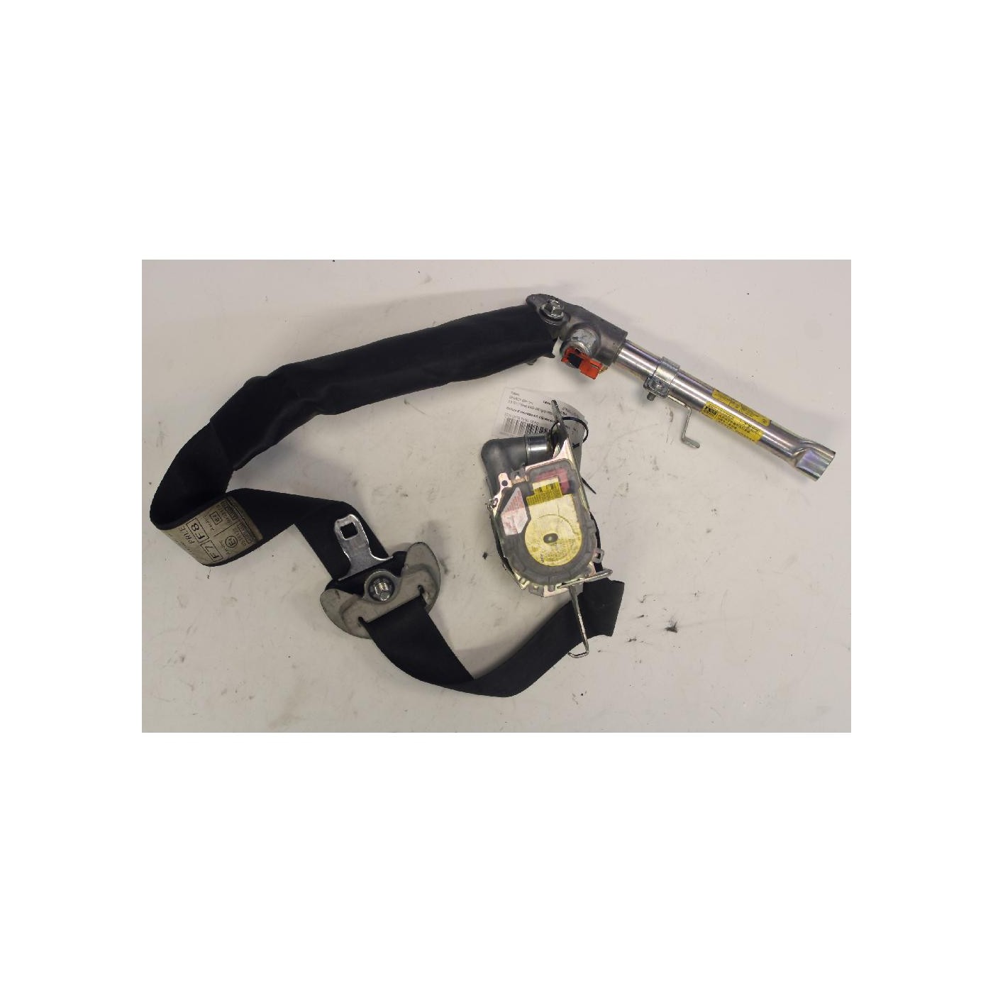 left front seat belt left front seat belt
