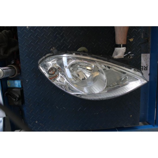 scheinwerfer vorne rechts für MERCEDES Classe A (w169) 160 2.0 CDI (60kw) Ber. 3p/d/1991cc A1698200261,1698200261,1698200661,0301187202,20-A567-05-2B,440-1143R-LD-EM,ME3244903 scheinwerfer vorne rechts für MERCEDES Classe A (w169) 160 2.0 CDI (60kw) Ber. 3p/d/1991cc A1698200261,1698200261,1698200661,0301187202,20-A567-05-2B,440-1143R-LD-EM,ME3244903