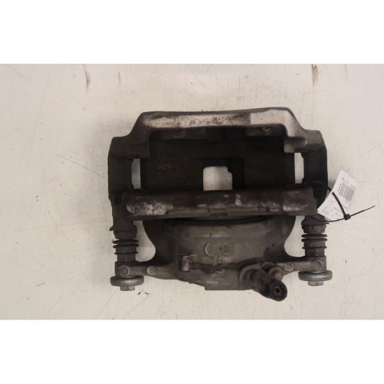 right front brake caliper for MERCEDES Classe C (w205) C 200 BlueTEC (205.237) right front brake caliper for MERCEDES Classe C (w205) C 200 BlueTEC (205.237)