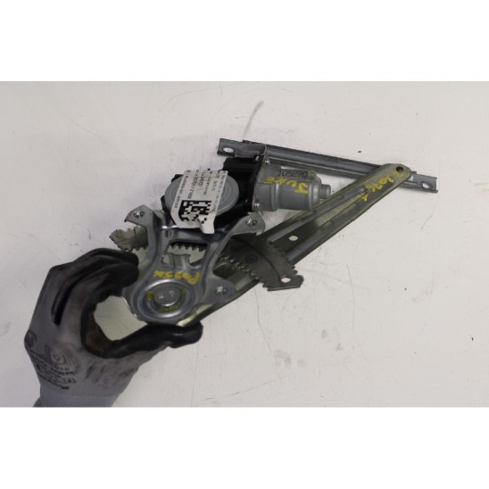 alzacristalli posteriore sinistro par NISSAN Juke (f15) 1.5 dCi alzacristalli posteriore sinistro par NISSAN Juke (f15) 1.5 dCi