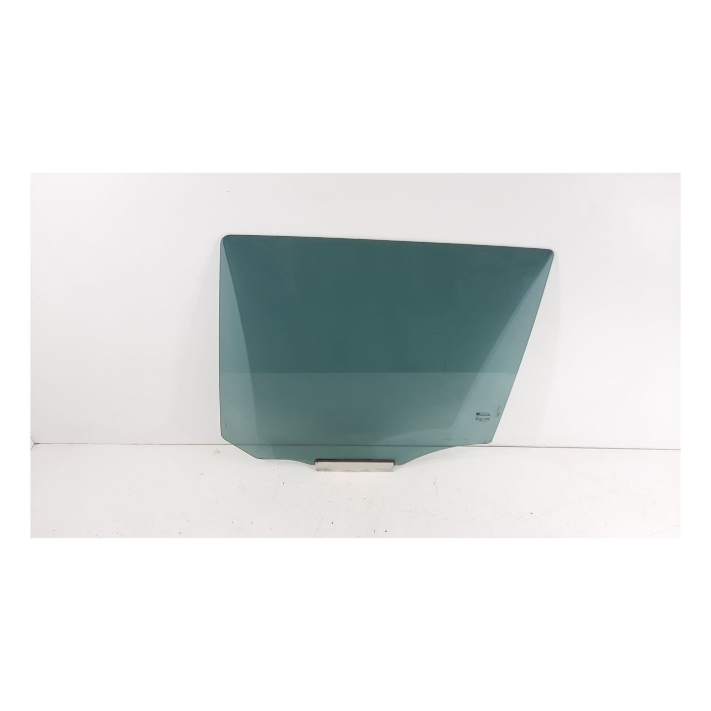 Porte arrière coulissante en verre de cristal obscurcie à gauche Porte arrière coulissante en verre de cristal obscurcie à gauche