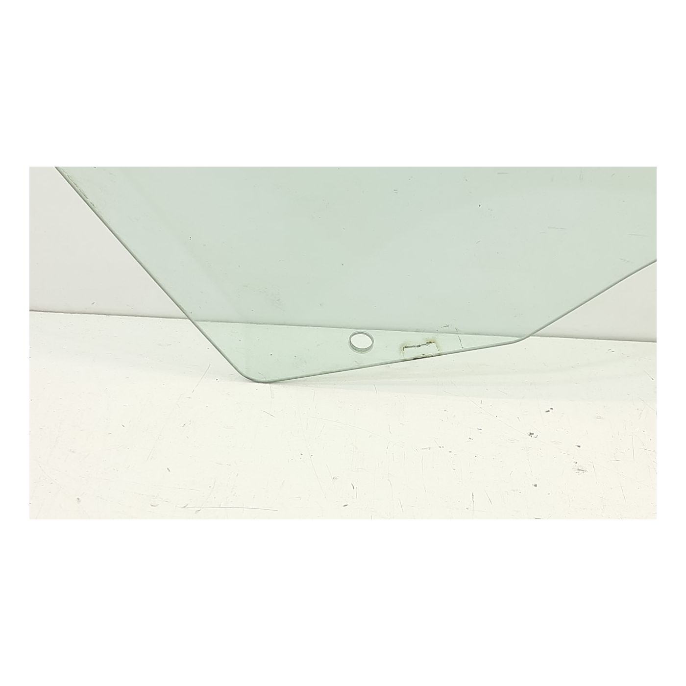 Descending Crystal Glass Front Right Door Descending Crystal Glass Front Right Door