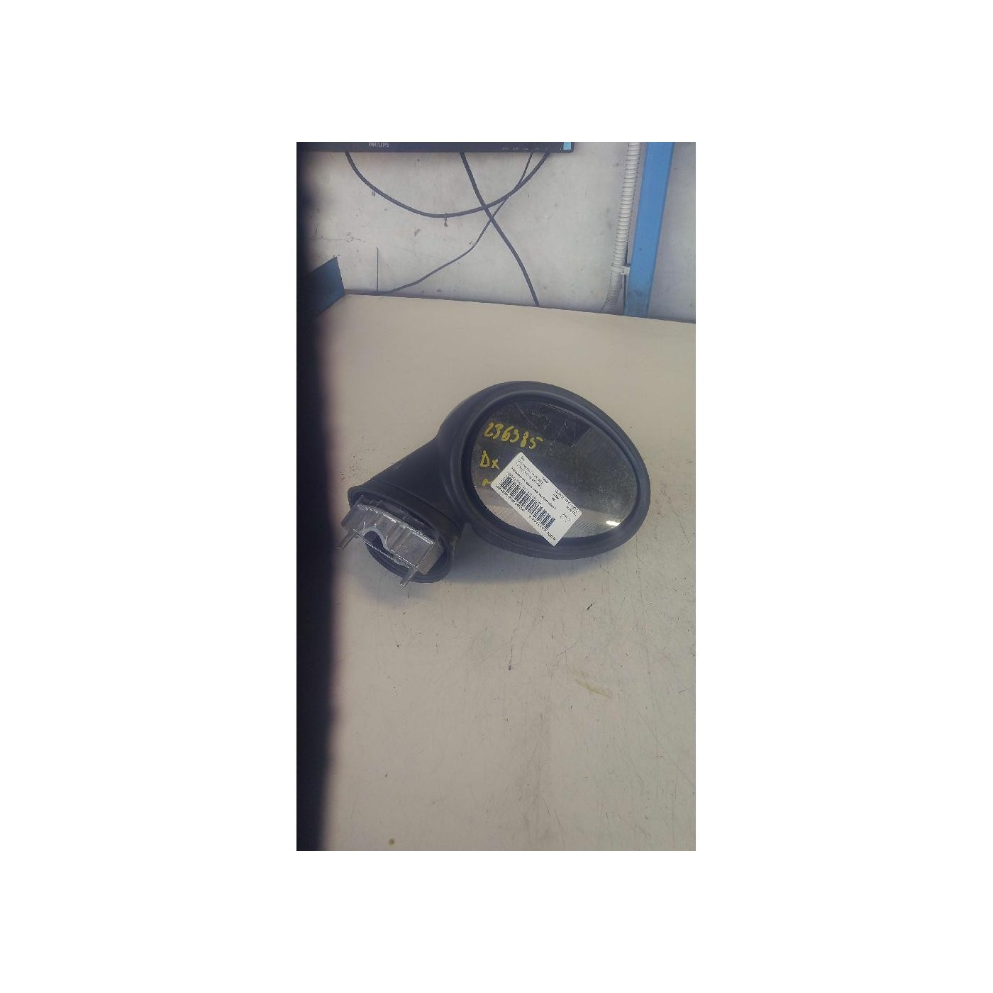 right rear view mirror right rear view mirror