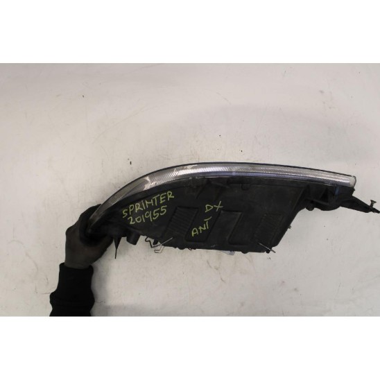 faro delantero derecho para MERCEDES Sprinter 4-t Autobús (904) 2.2 CDI Fur. d/2148cc. A9018201161,9018201161,1EH 008 010-021,440-1131R-LD-EM,ME9174703 faro delantero derecho para MERCEDES Sprinter 4-t Autobús (904) 2.2 CDI Fur. d/2148cc. A9018201161,9018201161,1EH 008 010-021,440-1131R-LD-EM,ME9174703