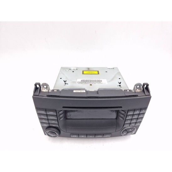 autoradio für MERCEDES-BENZ Classe A (w/c169) 150/160 BER. 5P/B/1497CC A1698702589 autoradio für MERCEDES-BENZ Classe A (w/c169) 150/160 BER. 5P/B/1497CC A1698702589