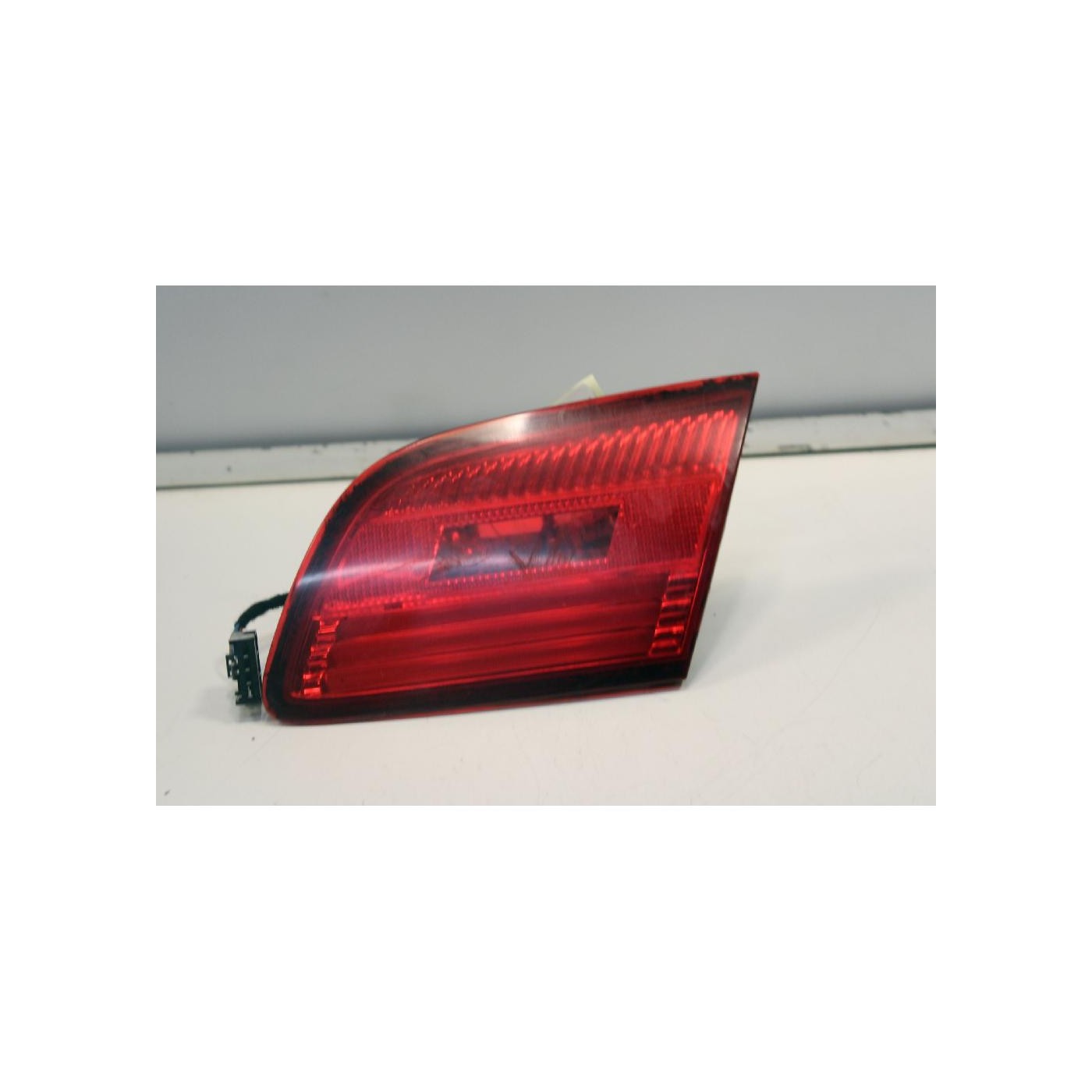 inside straight tail light inside straight tail light