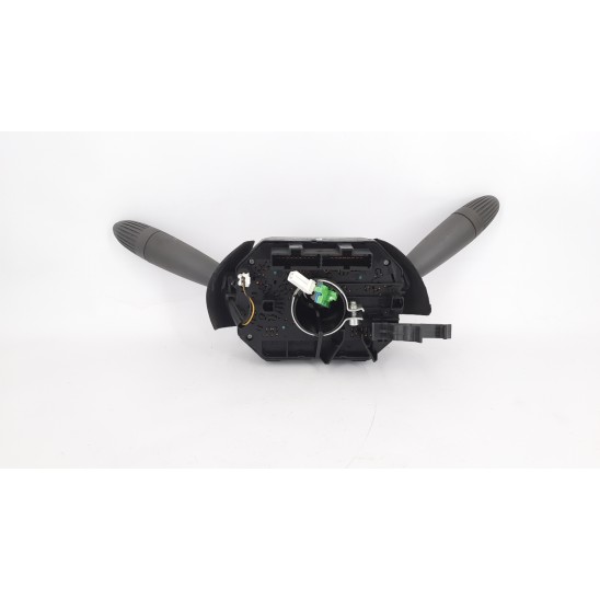 palancas del volante para FIAT Panda (3u) 1.2 (51 KW) BER. 5P/B/1242CC 735444632 palancas del volante para FIAT Panda (3u) 1.2 (51 KW) BER. 5P/B/1242CC 735444632