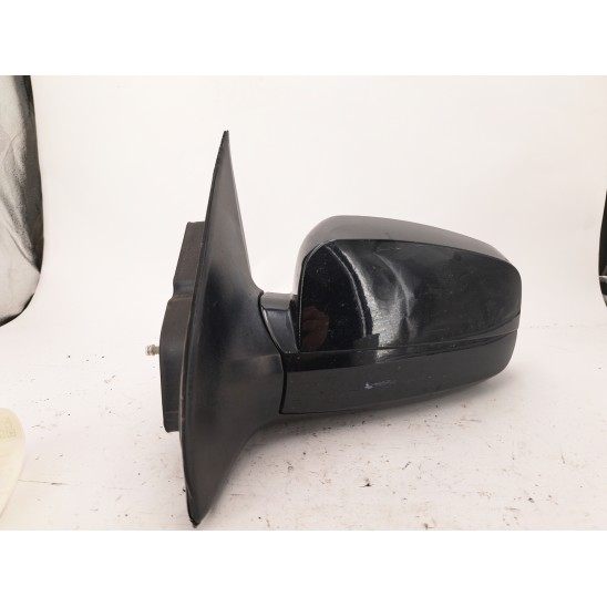 retrovisore est. regolaz. elettr. sinistro for KIA Sorento 1a Serie 2.5 16V CRDI VGT 4WD SUV 5p/d/2497cc retrovisore est. regolaz. elettr. sinistro for KIA Sorento 1a Serie 2.5 16V CRDI VGT 4WD SUV 5p/d/2497cc
