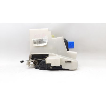 Verrouillage de la porte avant droite par VOLKSWAGEN Polo 1.2 12V (47KW) BER. 5P/B/1198CC 3B1837016BP Verrouillage de la porte avant droite par VOLKSWAGEN Polo 1.2 12V (47KW) BER. 5P/B/1198CC 3B1837016BP