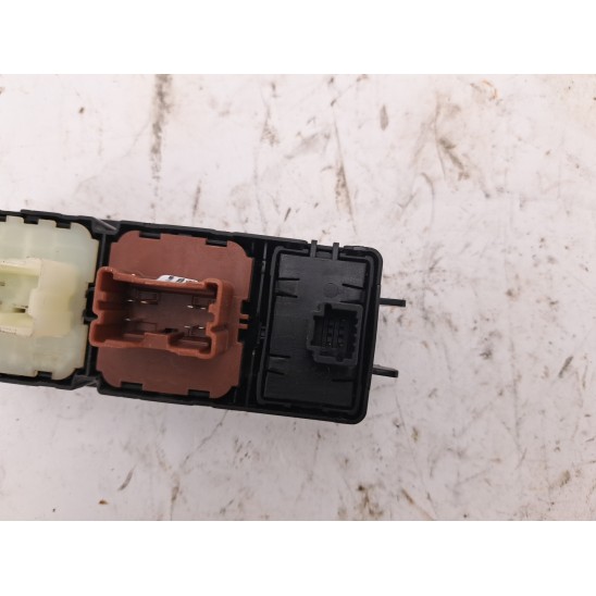 interruttore alzacristalli porta anteriore sinistro para DACIA Duster 1.5 Blue dCi (85Kw) 4x2 Suv 5p/d/1461cc 254113300r interruttore alzacristalli porta anteriore sinistro para DACIA Duster 1.5 Blue dCi (85Kw) 4x2 Suv 5p/d/1461cc 254113300r