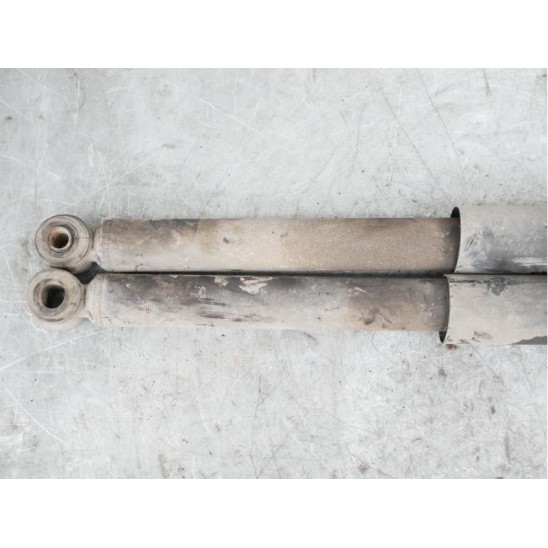 ammortizzatore posteriore par NISSAN Cabstar 3.0D KW110 - 150CV 2009 56200MB00B ammortizzatore posteriore par NISSAN Cabstar 3.0D KW110 - 150CV 2009 56200MB00B