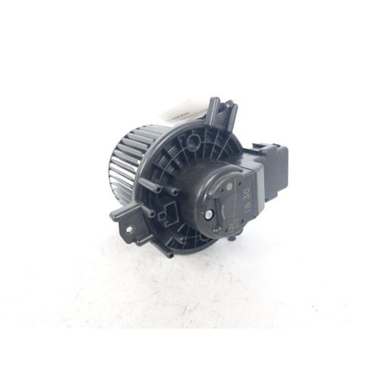 ventola riscaldamento abitacolo par SUZUKI Ignis (mf) 2016>- 7415062R00000 ventola riscaldamento abitacolo par SUZUKI Ignis (mf) 2016>- 7415062R00000
