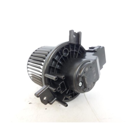 ventola riscaldamento abitacolo par SUZUKI Ignis (mf) 2016>- 7415062R00000 ventola riscaldamento abitacolo par SUZUKI Ignis (mf) 2016>- 7415062R00000