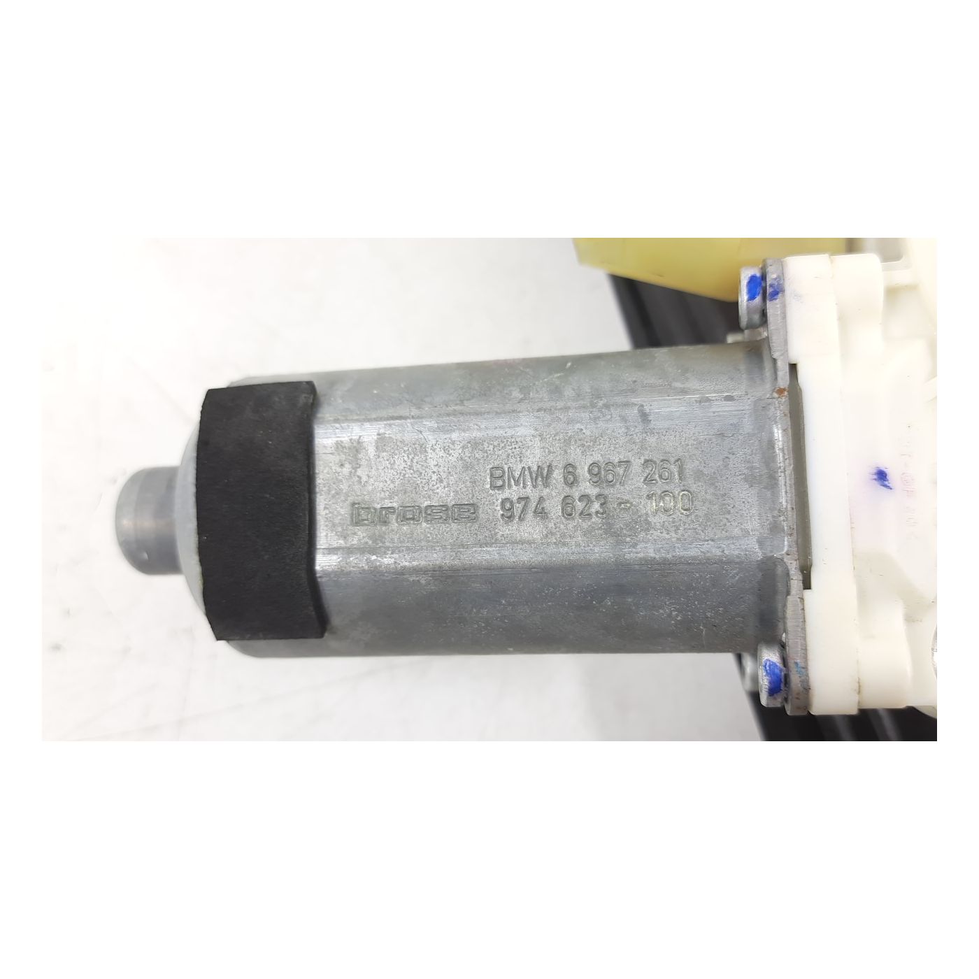 Fenêtre électrique Porte avant gauche Fenêtre électrique Porte avant gauche