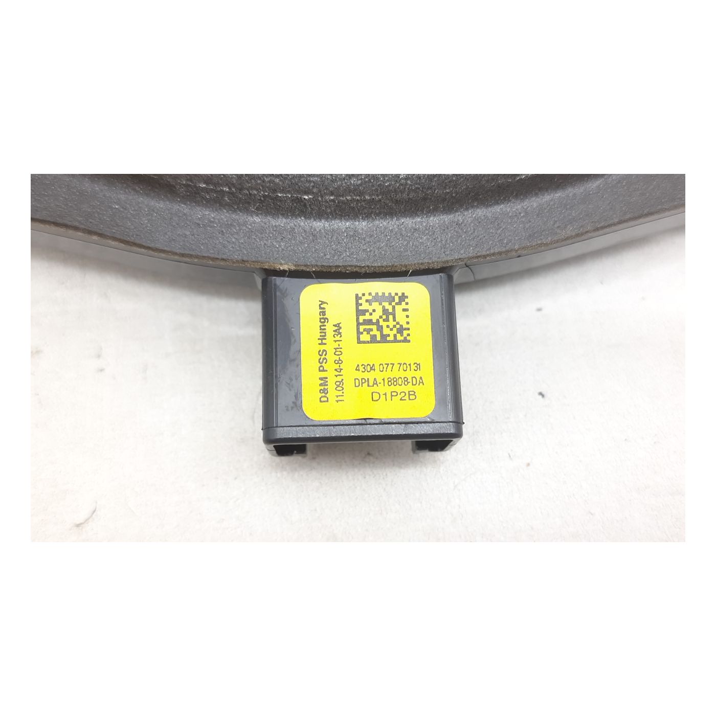Haut-parleur Haut-parleur Porte avant gauche Haut-parleur Haut-parleur Porte avant gauche
