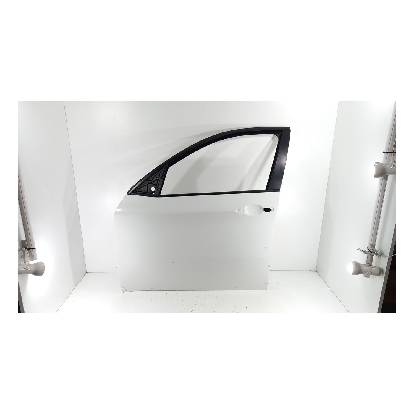 Porte avant gauche Porte avant gauche