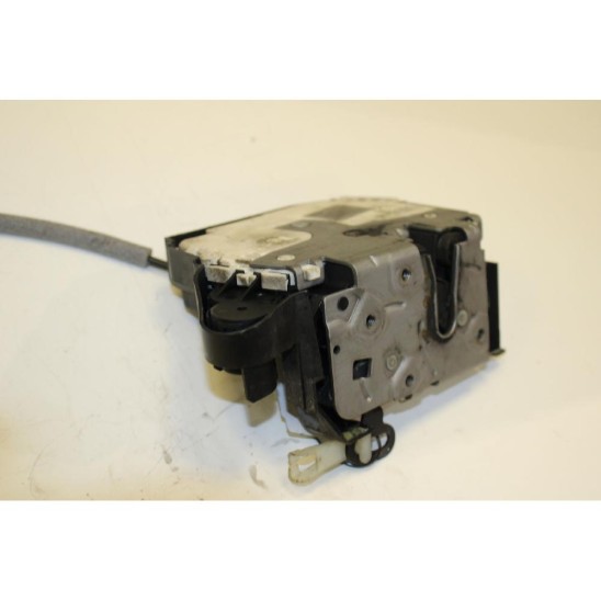 serratura porta anteriore sinistra per MINI Mini Clubman (r55) 1.4 16V One (70kw) SW 4p/b/1397cc 51200556768,0556768,51214350971,4350971,51214433804,4433804 serratura porta anteriore sinistra per MINI Mini Clubman (r55) 1.4 16V One (70kw) SW 4p/b/1397cc 51200556768,0556768,51214350971,4350971,51214433804,4433804