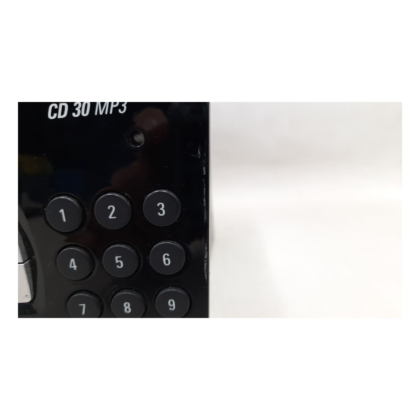 Car radio (Unlocking code not provided) Car radio (Unlocking code not provided)
