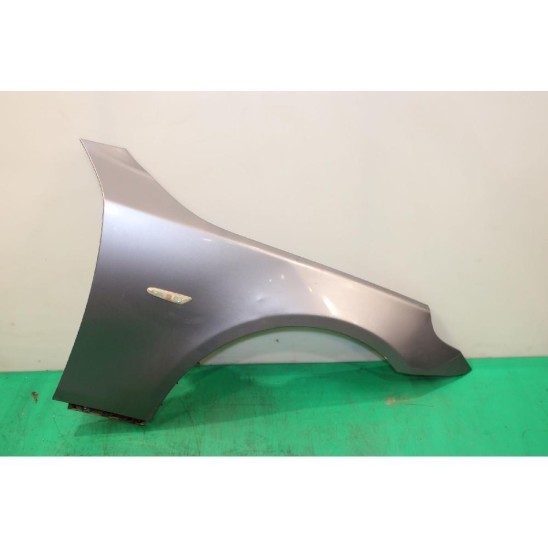 parafango anteriore destro per BMW 5 Touring (e61) 530 d - parafango anteriore destro per BMW 5 Touring (e61) 530 d -