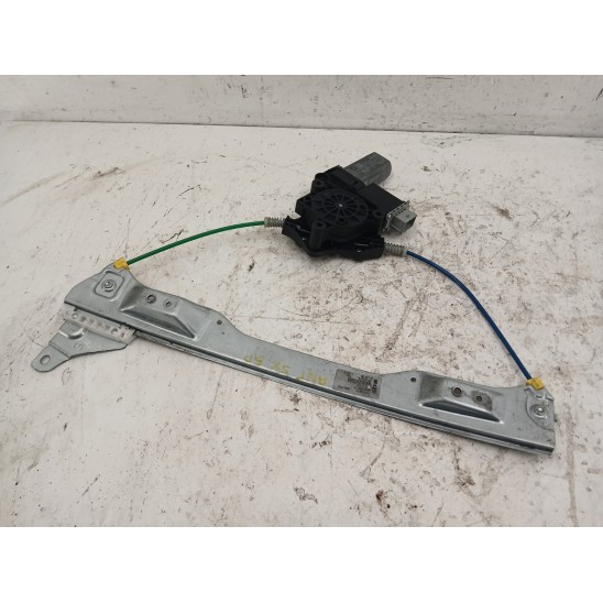 alzacristallo elettr. porta anteriore con motorino sinistro für OPEL Corsa (x15) 1.4 (55Kw) Ber 5p/b/1398cc 541613212 alzacristallo elettr. porta anteriore con motorino sinistro für OPEL Corsa (x15) 1.4 (55Kw) Ber 5p/b/1398cc 541613212