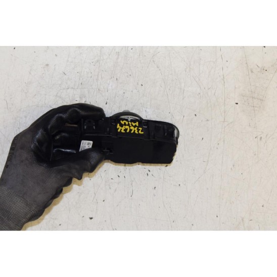devio leva luci for MINI Mini Clubman (f54) 1.5 12V Turbo (100kw) SW 5p/b/1499cc 682487801,ROMANIA,3473400105,6323,04,361,60001,59728001,140426 devio leva luci for MINI Mini Clubman (f54) 1.5 12V Turbo (100kw) SW 5p/b/1499cc 682487801,ROMANIA,3473400105,6323,04,361,60001,59728001,140426