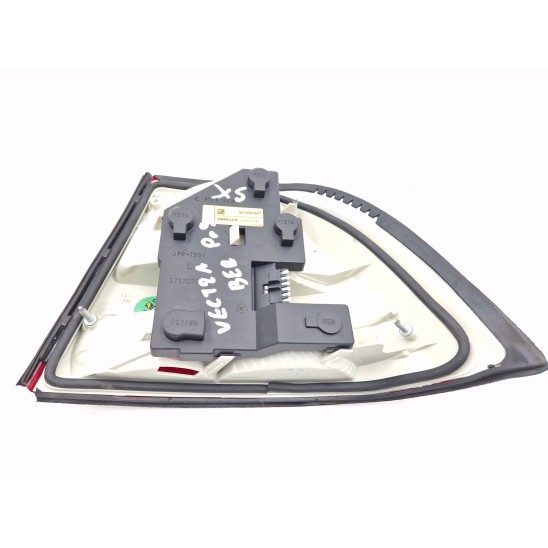 fanale posteriore sinistro for OPEL Vectra (j96) 1.6 16V Ber. 5p/b/1598cc 113348-B fanale posteriore sinistro for OPEL Vectra (j96) 1.6 16V Ber. 5p/b/1598cc 113348-B