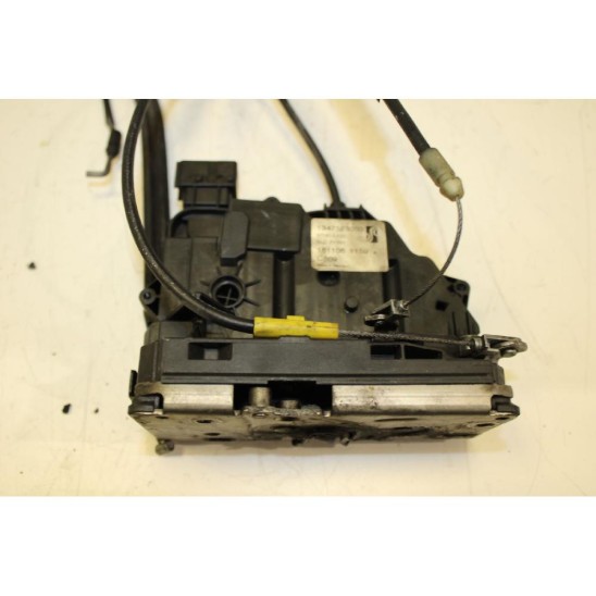 serratura della portiera posteriore destra par FIAT Ducato Autobús (250_, 290_) 2.2 16V MJT (74kw) d/2198cc (06>11<) serratura della portiera posteriore destra par FIAT Ducato Autobús (250_, 290_) 2.2 16V MJT (74kw) d/2198cc (06>11<)