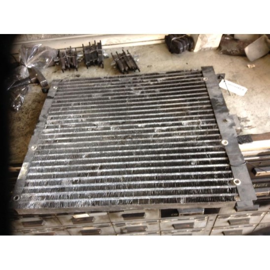 condensatore aria condizionata per LAND ROVER Range Rover Ii (p38a) 2.5 TD S.W. 5p/d/2497cc. condensatore aria condizionata per LAND ROVER Range Rover Ii (p38a) 2.5 TD S.W. 5p/d/2497cc.