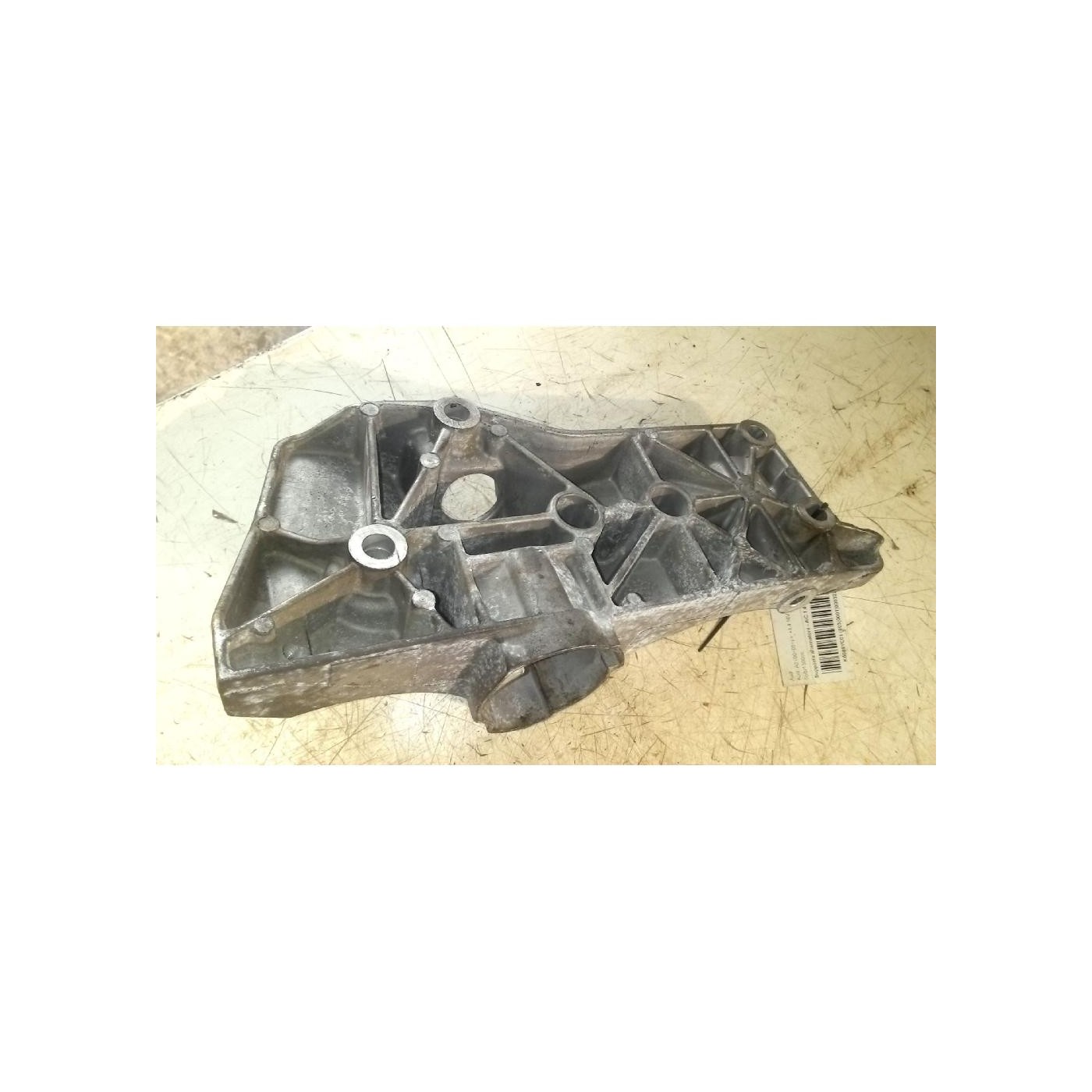 supporto alternatore supporto alternatore