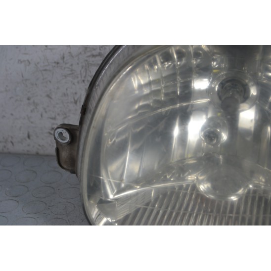 faro fanale anteriore sx per RENAULT Twingo I (c06) 1.2 16V (C06C, C06D, C06K) 7701049686 faro fanale anteriore sx per RENAULT Twingo I (c06) 1.2 16V (C06C, C06D, C06K) 7701049686