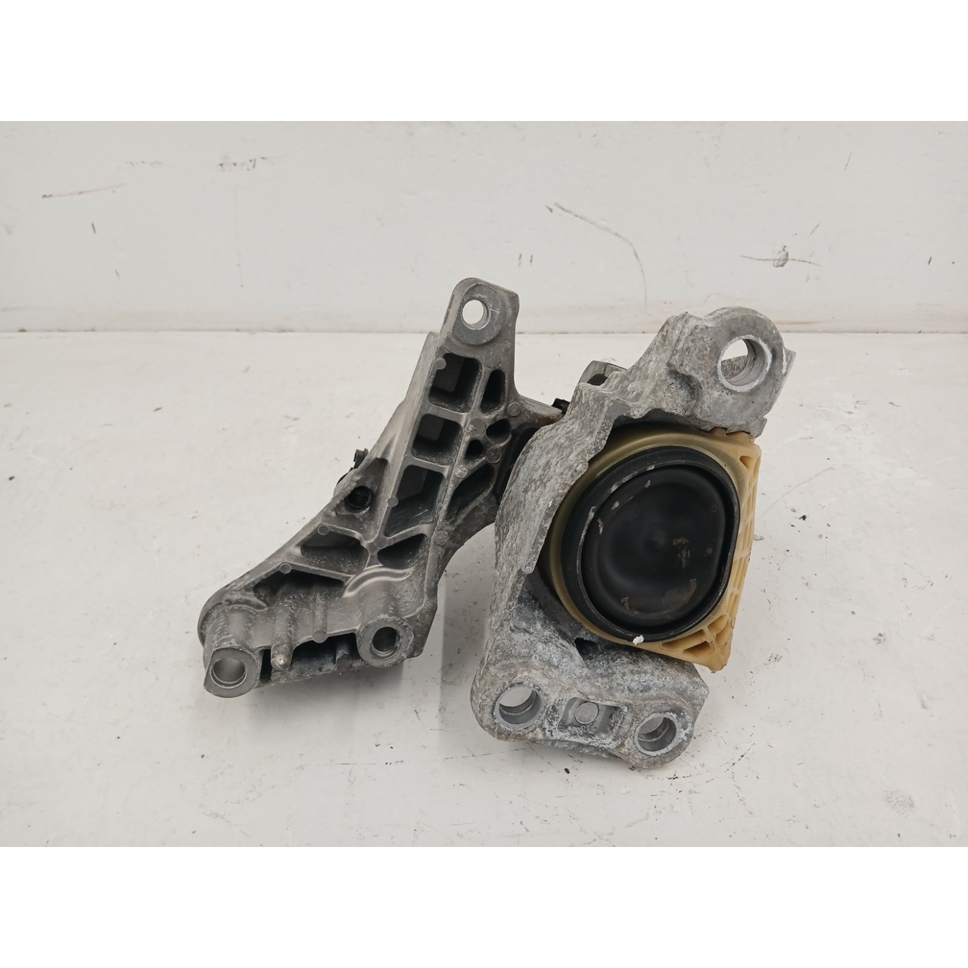 supporto motore (supporto elastico lat. sup. motore) supporto motore (supporto elastico lat. sup. motore)
